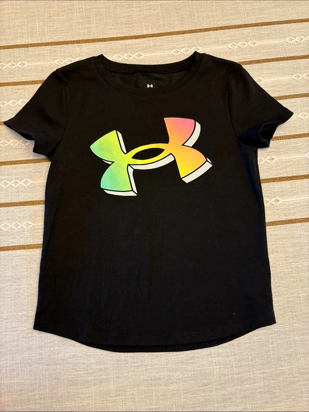 Under Armour Black Tee & Pink Athletic Shorts